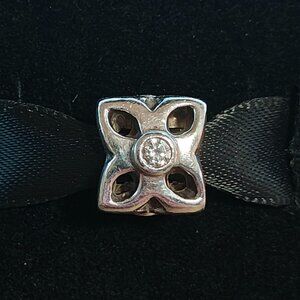 Authentic Pandora Retired Four Petal Flower CZ Charm 790260CZ Silver